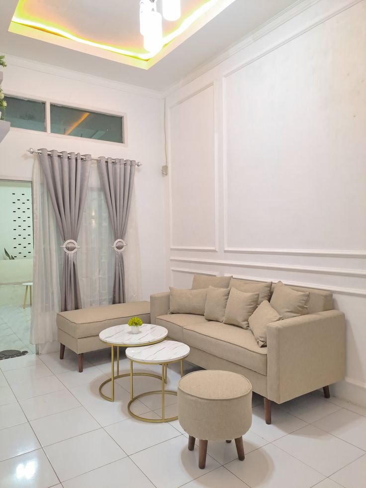 Wall Panel Ruang Keluarga Minimalis Full Height Panel