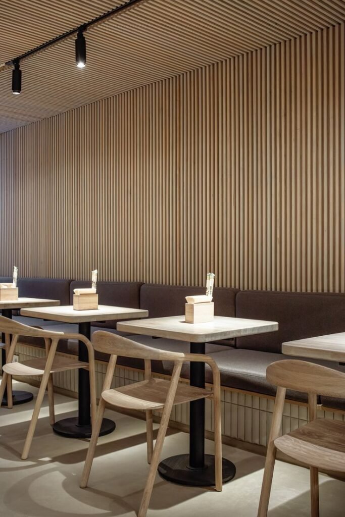 Wall Panel Kayu Natural Elegan