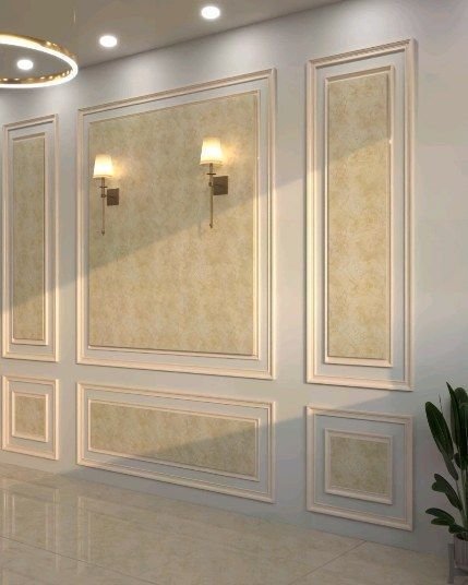 Wall Panel Klasik Cream dengan Sentuhan Ornamen