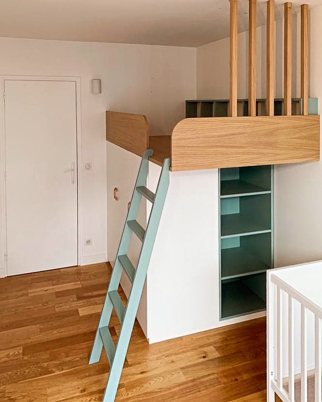 Mezzanine Kamar Sederhana Murah